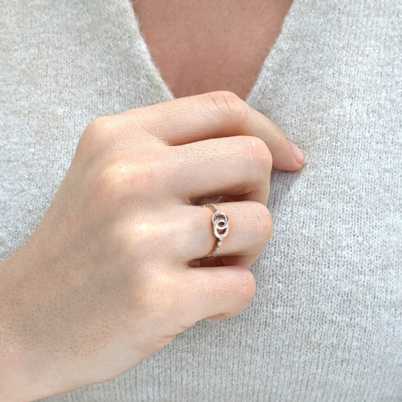 Forever Linked Interlocking Ring