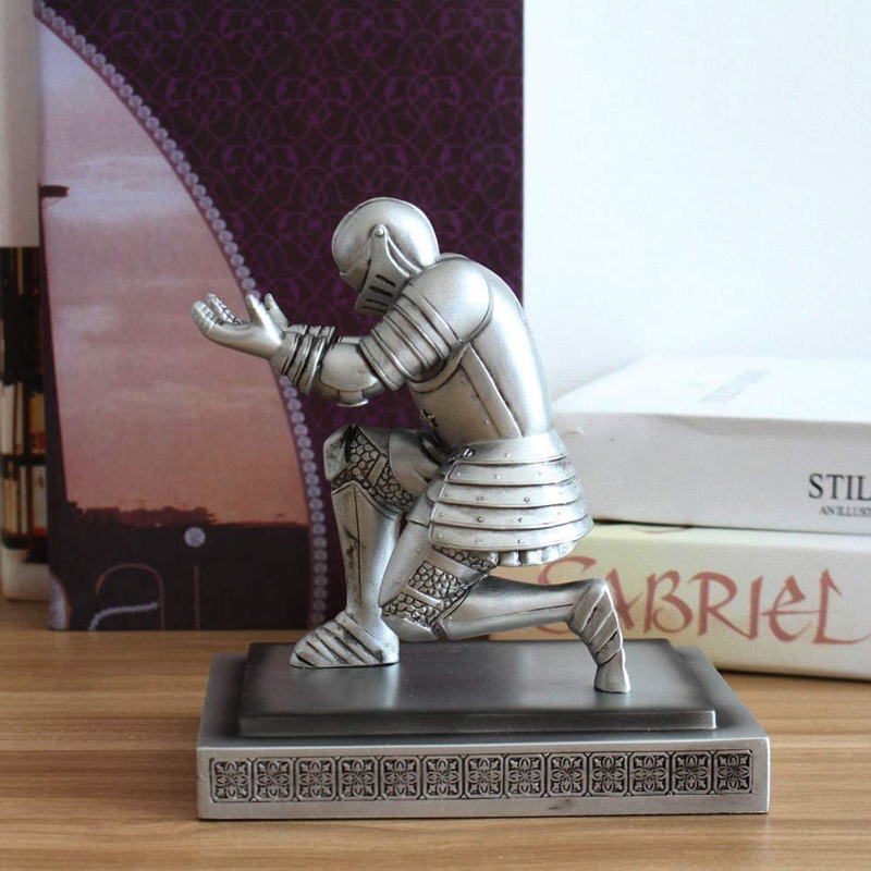 Knight Pen Holder