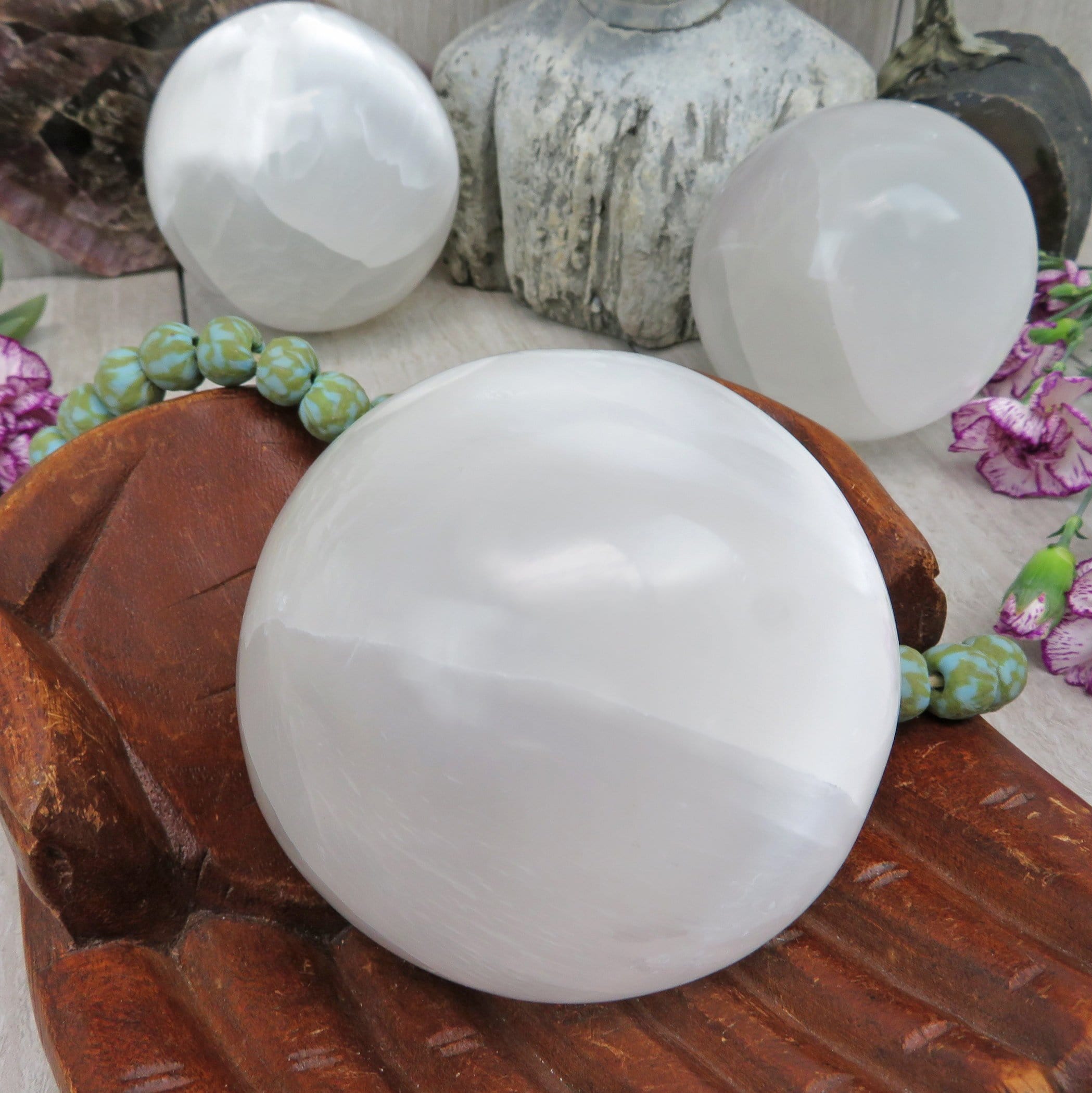 Selenite Sphere - White Orb - Healing Crystals Chakra Gemstone